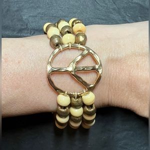 Peace sign bracelet
